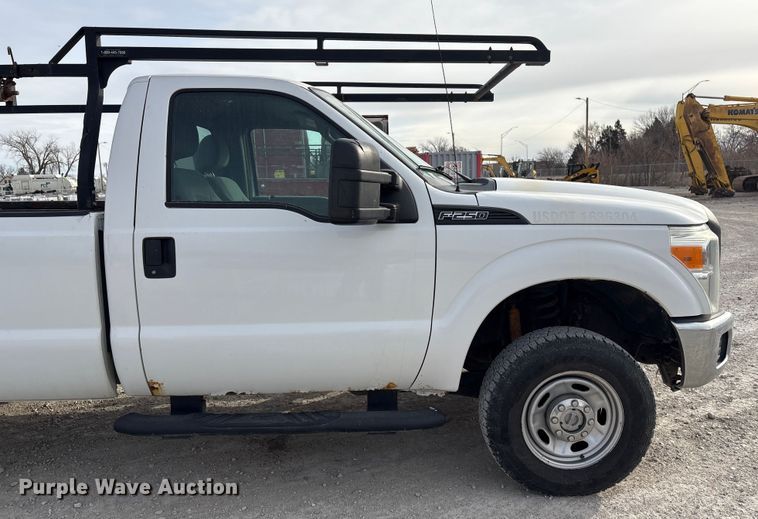 image for item FG2593 2016 Ford F250 Super Duty pickup truck