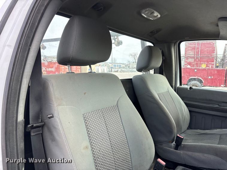 image for item FG2593 2016 Ford F250 Super Duty pickup truck