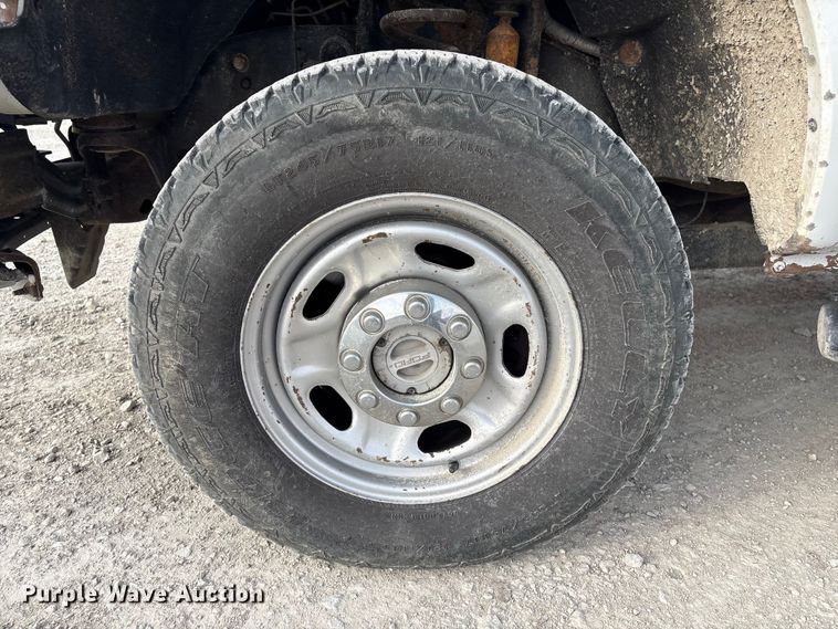 image for item FG2593 2016 Ford F250 Super Duty pickup truck