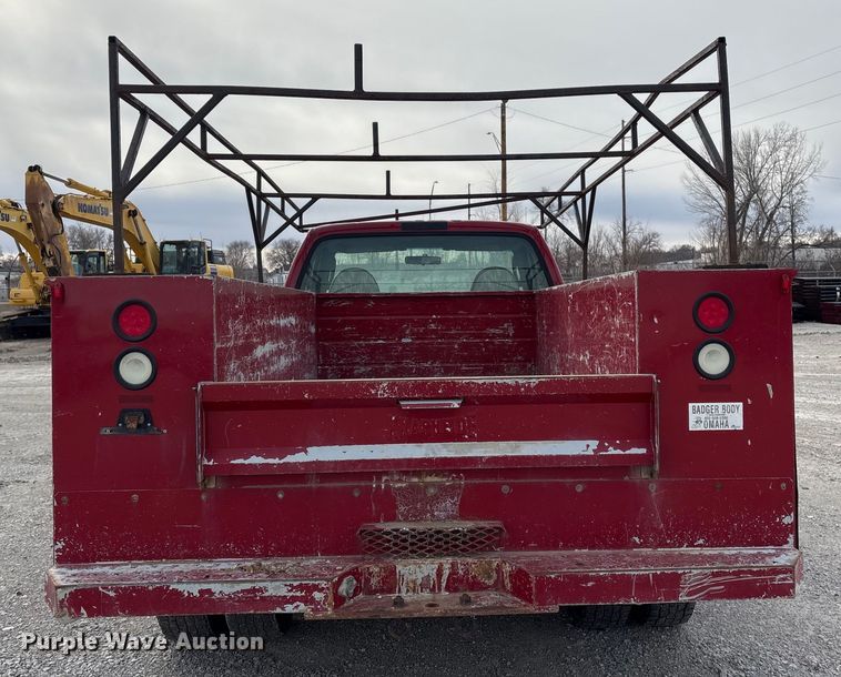 image for item FG2594 2006 Ford F350 Super Duty XL utility bed pickup truck