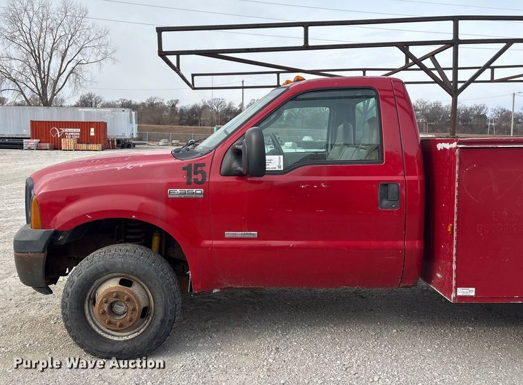 image for item FG2594 2006 Ford F350 Super Duty XL utility bed pickup truck