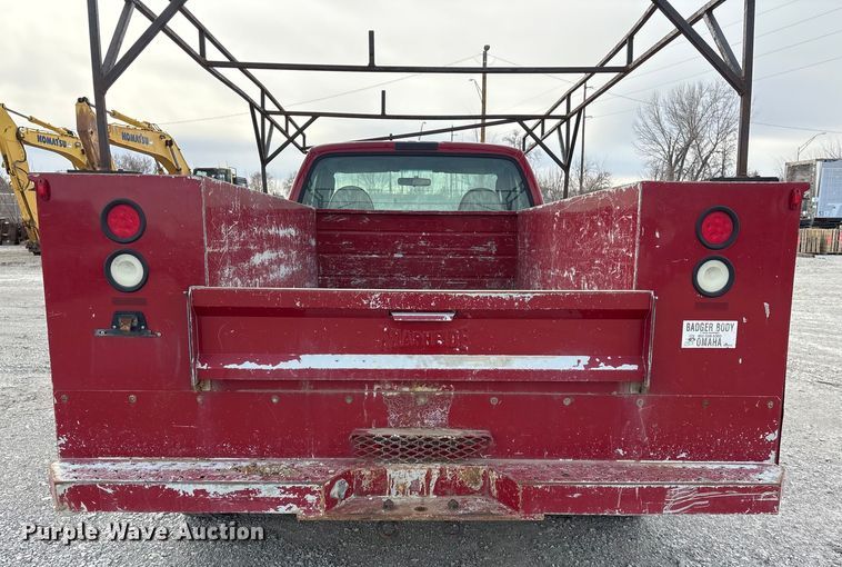 image for item FG2594 2006 Ford F350 Super Duty XL utility bed pickup truck