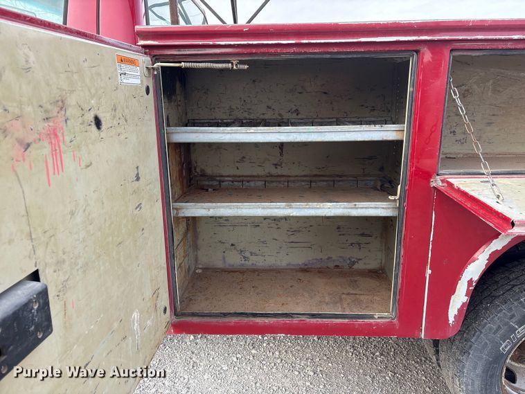 image for item FG2594 2006 Ford F350 Super Duty XL utility bed pickup truck