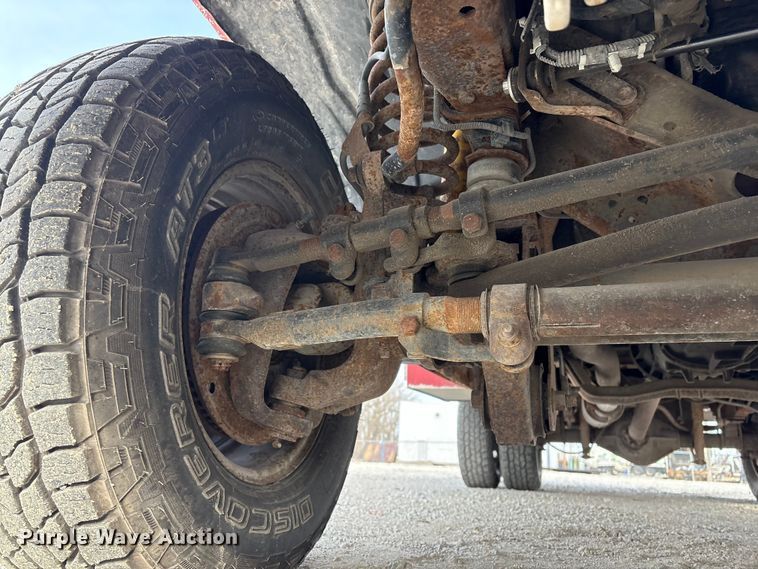 image for item FG2594 2006 Ford F350 Super Duty XL utility bed pickup truck