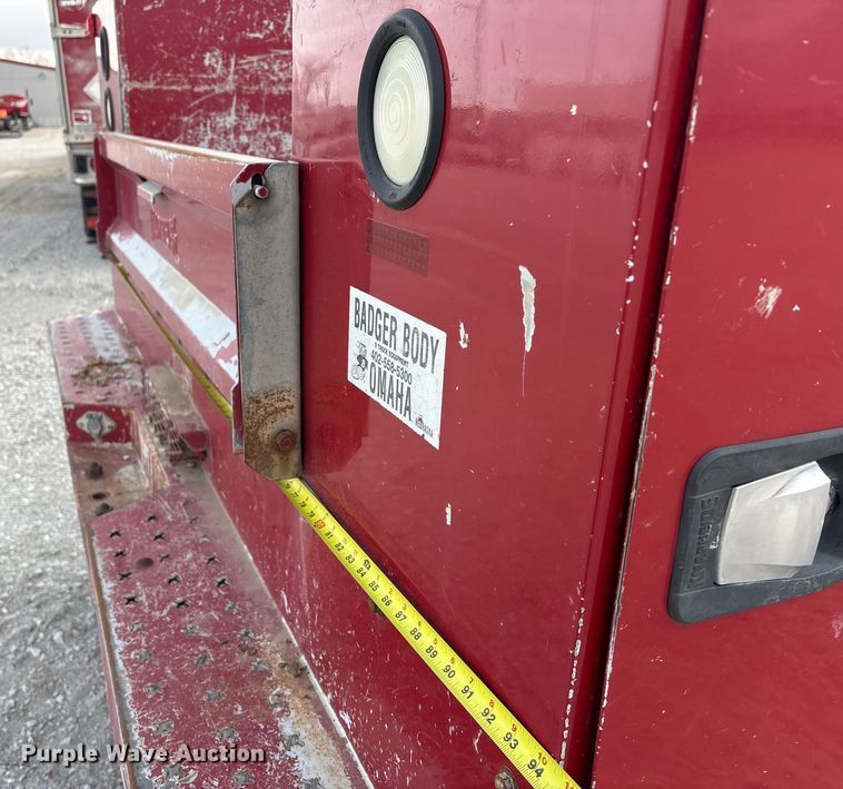 image for item FG2594 2006 Ford F350 Super Duty XL utility bed pickup truck