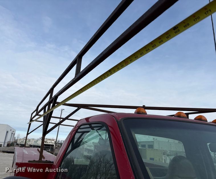 image for item FG2594 2006 Ford F350 Super Duty XL utility bed pickup truck