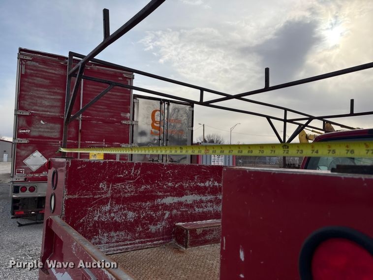 image for item FG2594 2006 Ford F350 Super Duty XL utility bed pickup truck