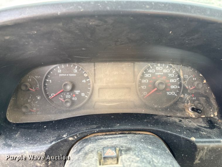 image for item FG2594 2006 Ford F350 Super Duty XL utility bed pickup truck