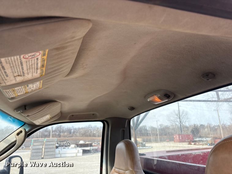 image for item FG2594 2006 Ford F350 Super Duty XL utility bed pickup truck