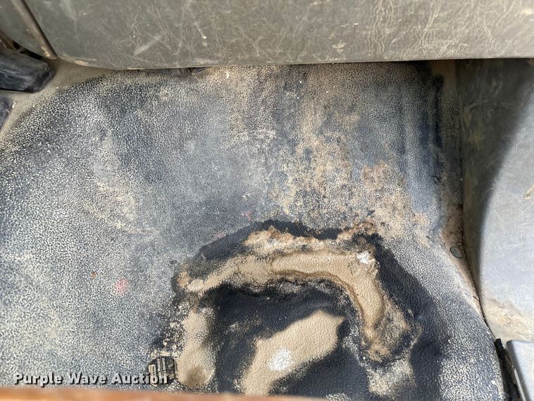 image for item FG2594 2006 Ford F350 Super Duty XL utility bed pickup truck