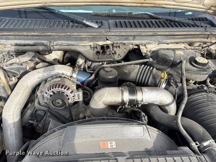 image for item FG2594 2006 Ford F350 Super Duty XL utility bed pickup truck