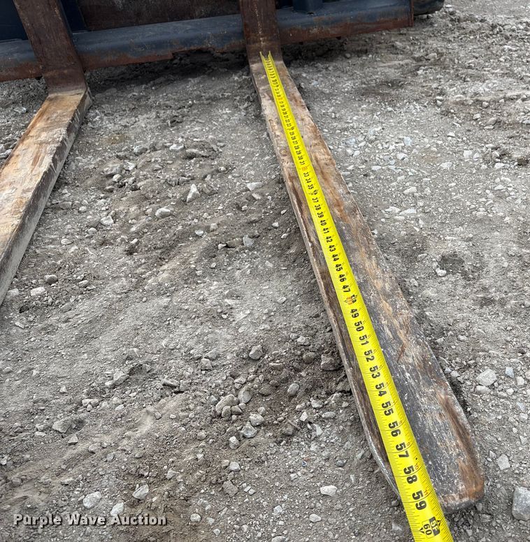 image for item FG2595 2012 Caterpillar 289C tracked skid steer loader