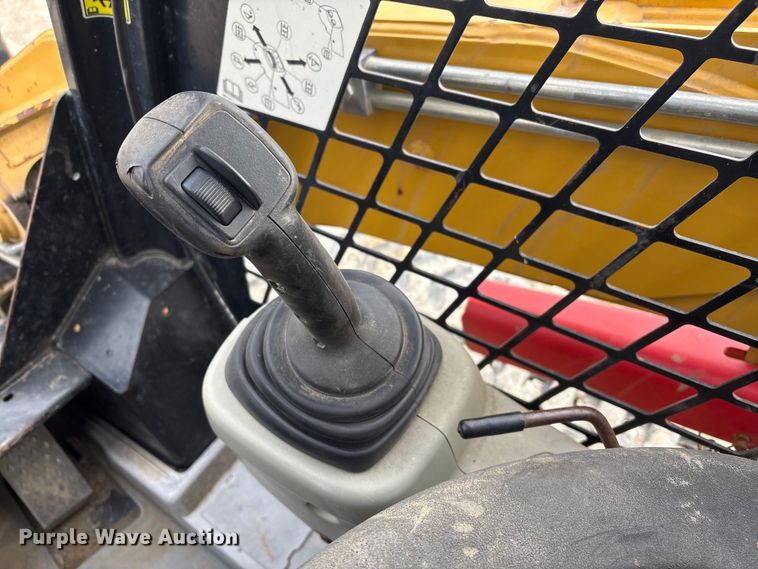 image for item FG2595 2012 Caterpillar 289C tracked skid steer loader