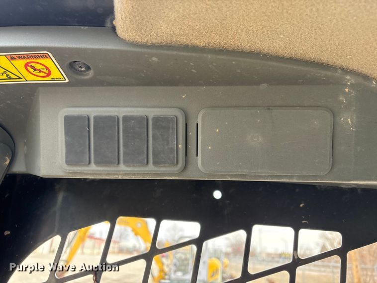 image for item FG2595 2012 Caterpillar 289C tracked skid steer loader