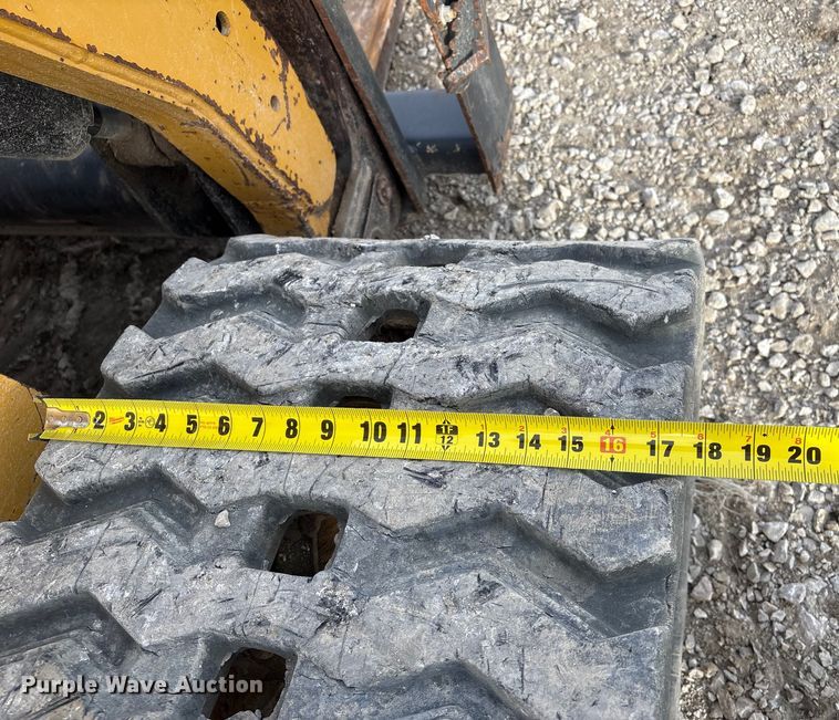 image for item FG2595 2012 Caterpillar 289C tracked skid steer loader