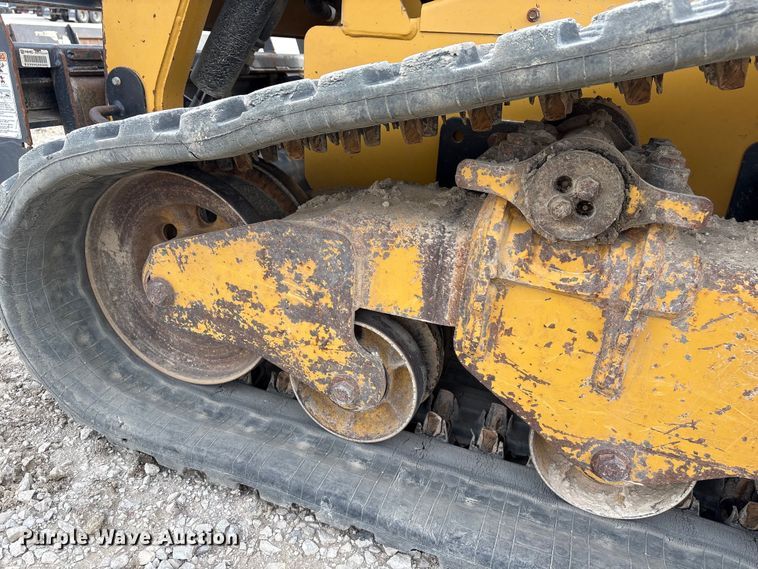 image for item FG2595 2012 Caterpillar 289C tracked skid steer loader