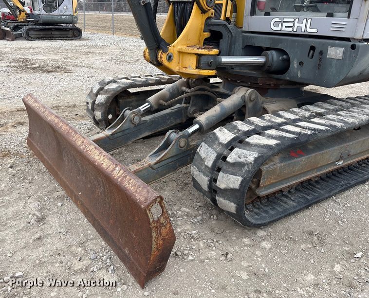 image for item FG2596 2009 Gehl G8003RD mini excavator