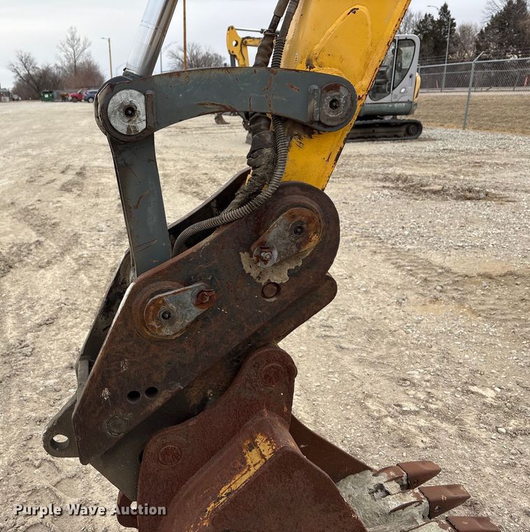 image for item FG2596 2009 Gehl G8003RD mini excavator