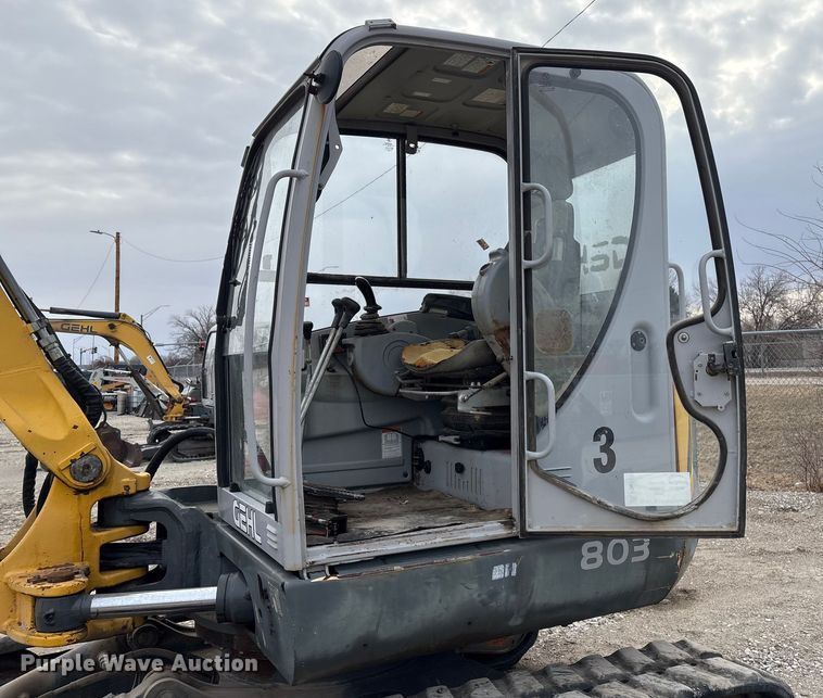 image for item FG2596 2009 Gehl G8003RD mini excavator