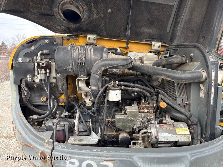 image for item FG2596 2009 Gehl G8003RD mini excavator