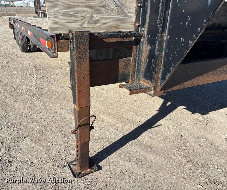 image for item FG2599 2005 H&H trailer FD-306 REV A equipment trailer