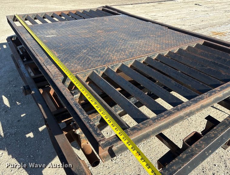 image for item FG2599 2005 H&H trailer FD-306 REV A equipment trailer