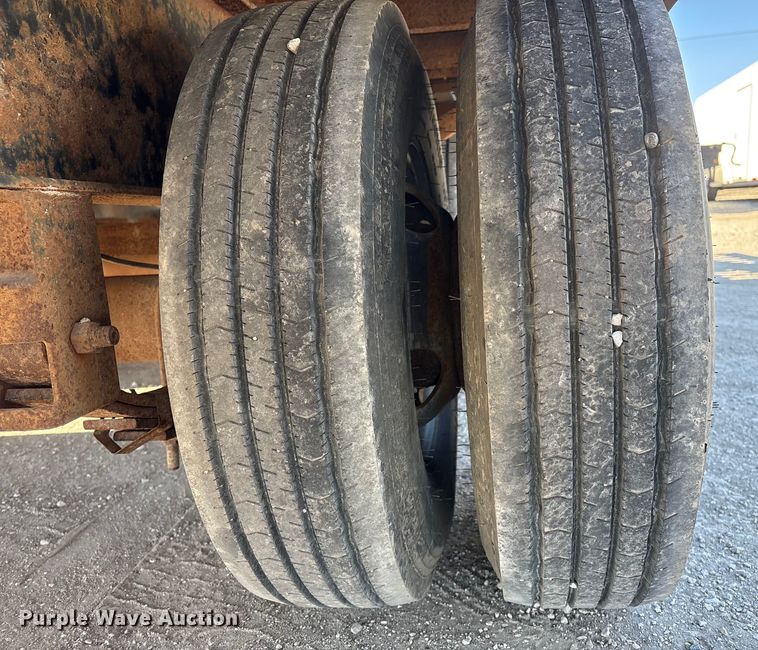 image for item FG2599 2005 H&H trailer FD-306 REV A equipment trailer