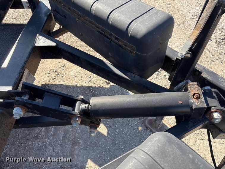 image for item FG2600 2011 Bil-Jax ET-7000 equipment trailer