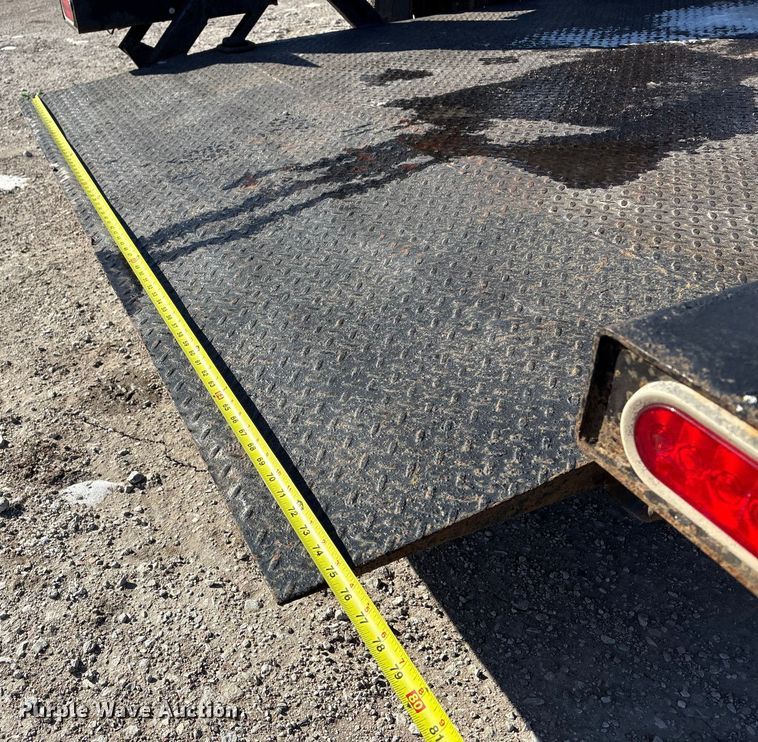 image for item FG2600 2011 Bil-Jax ET-7000 equipment trailer