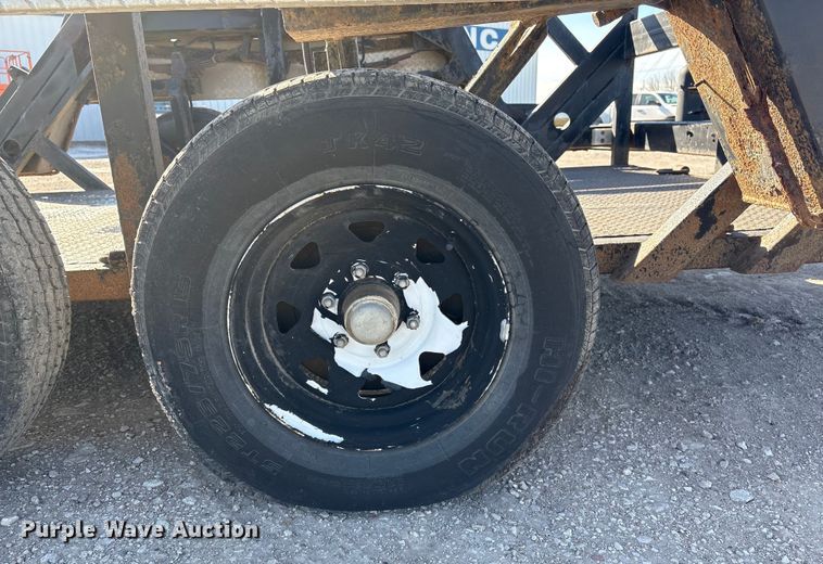 image for item FG2600 2011 Bil-Jax ET-7000 equipment trailer