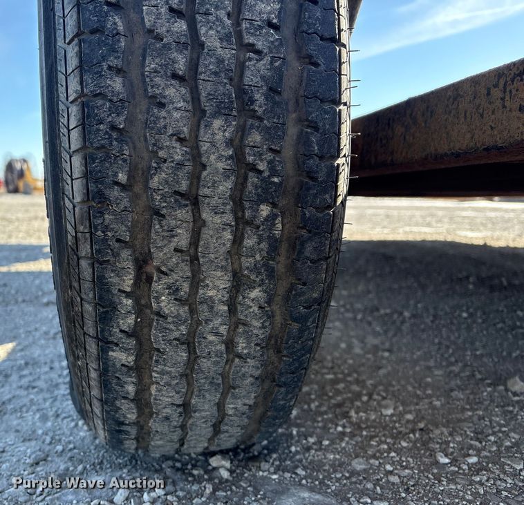 image for item FG2600 2011 Bil-Jax ET-7000 equipment trailer