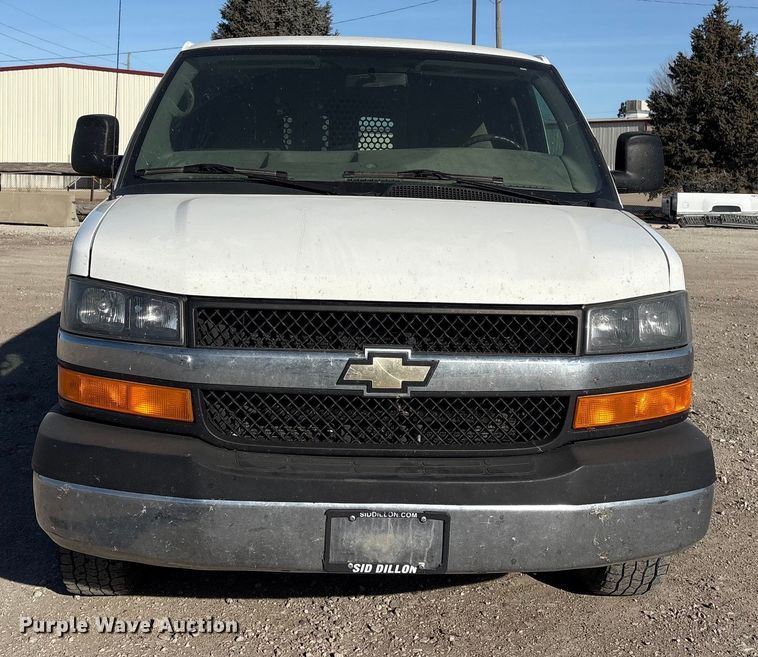 image for item FG2601 2012 Chevrolet Express 3500 van