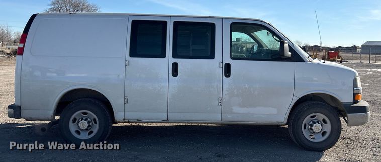 image for item FG2601 2012 Chevrolet Express 3500 van
