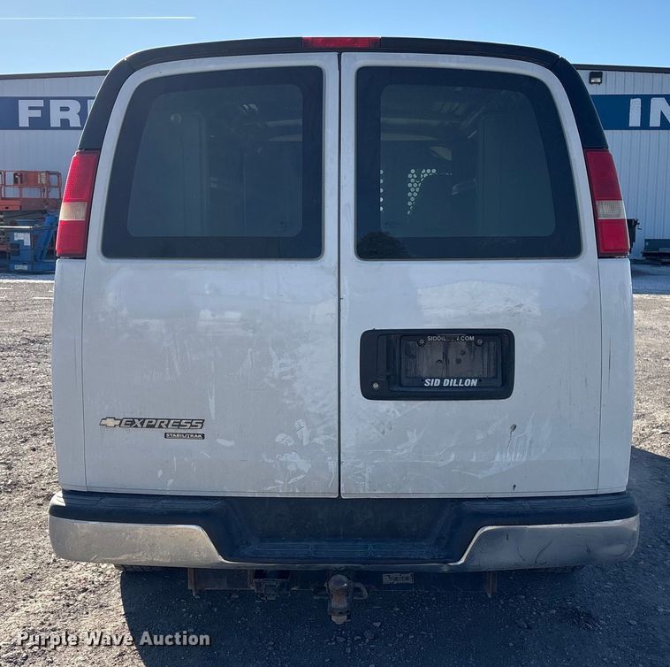 image for item FG2601 2012 Chevrolet Express 3500 van