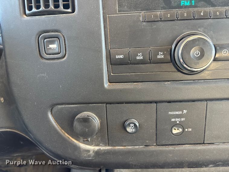 image for item FG2601 2012 Chevrolet Express 3500 van