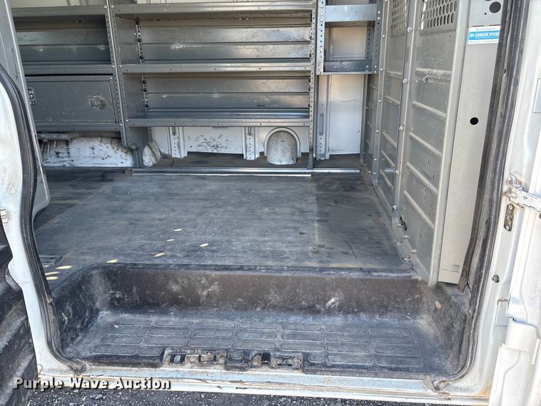 image for item FG2601 2012 Chevrolet Express 3500 van