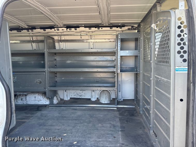 image for item FG2601 2012 Chevrolet Express 3500 van