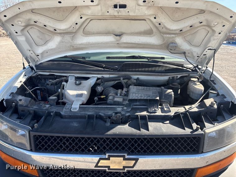 image for item FG2601 2012 Chevrolet Express 3500 van