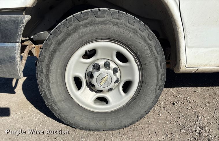 image for item FG2601 2012 Chevrolet Express 3500 van