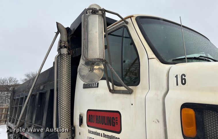 image for item FG2604 1997 Ford LT8513 dump truck