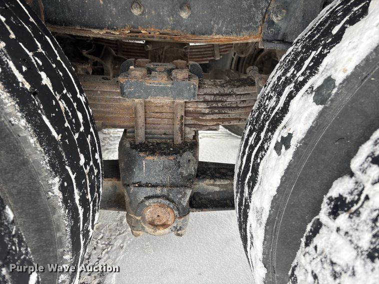 image for item FG2604 1997 Ford LT8513 dump truck