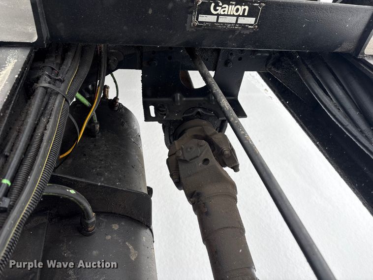 image for item FG2604 1997 Ford LT8513 dump truck