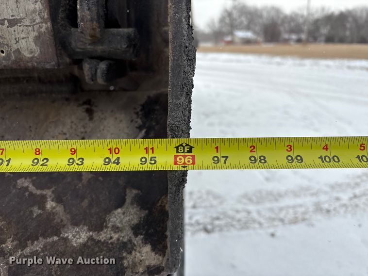 image for item FG2604 1997 Ford LT8513 dump truck