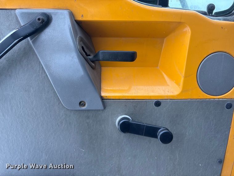 image for item FG2604 1997 Ford LT8513 dump truck