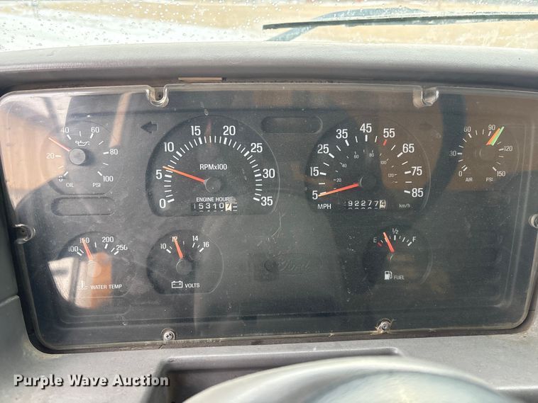 image for item FG2604 1997 Ford LT8513 dump truck