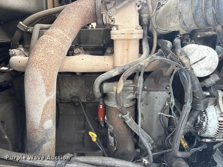 image for item FG2604 1997 Ford LT8513 dump truck