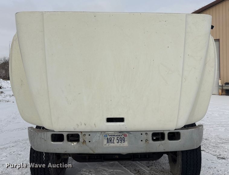 image for item FG2605 1993 International 4900 dump truck
