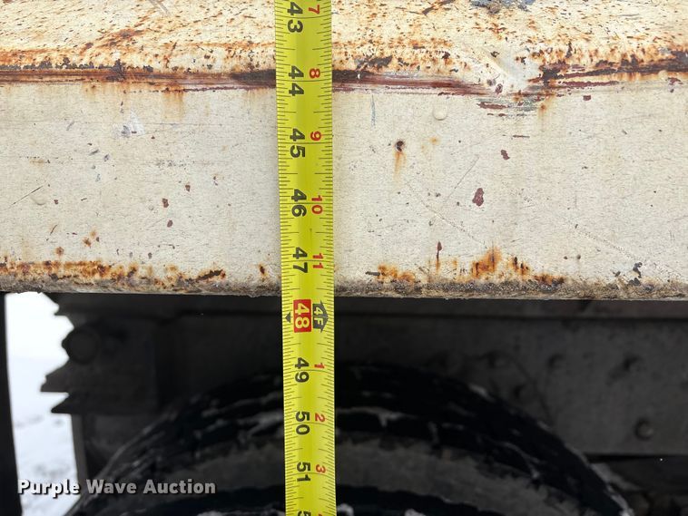 image for item FG2605 1993 International 4900 dump truck