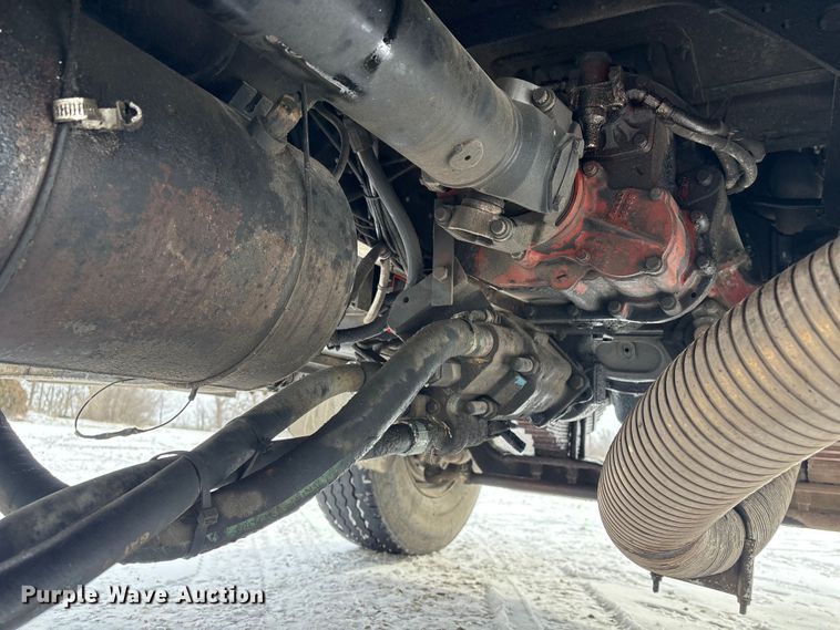 image for item FG2605 1993 International 4900 dump truck