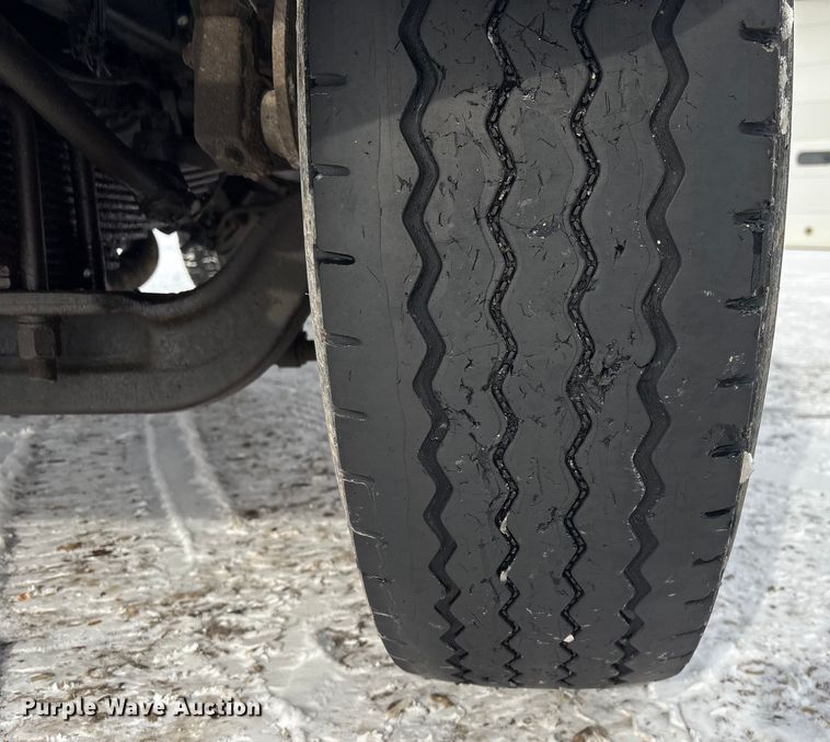 image for item FG2605 1993 International 4900 dump truck